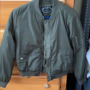 Green puffer jacket size medium